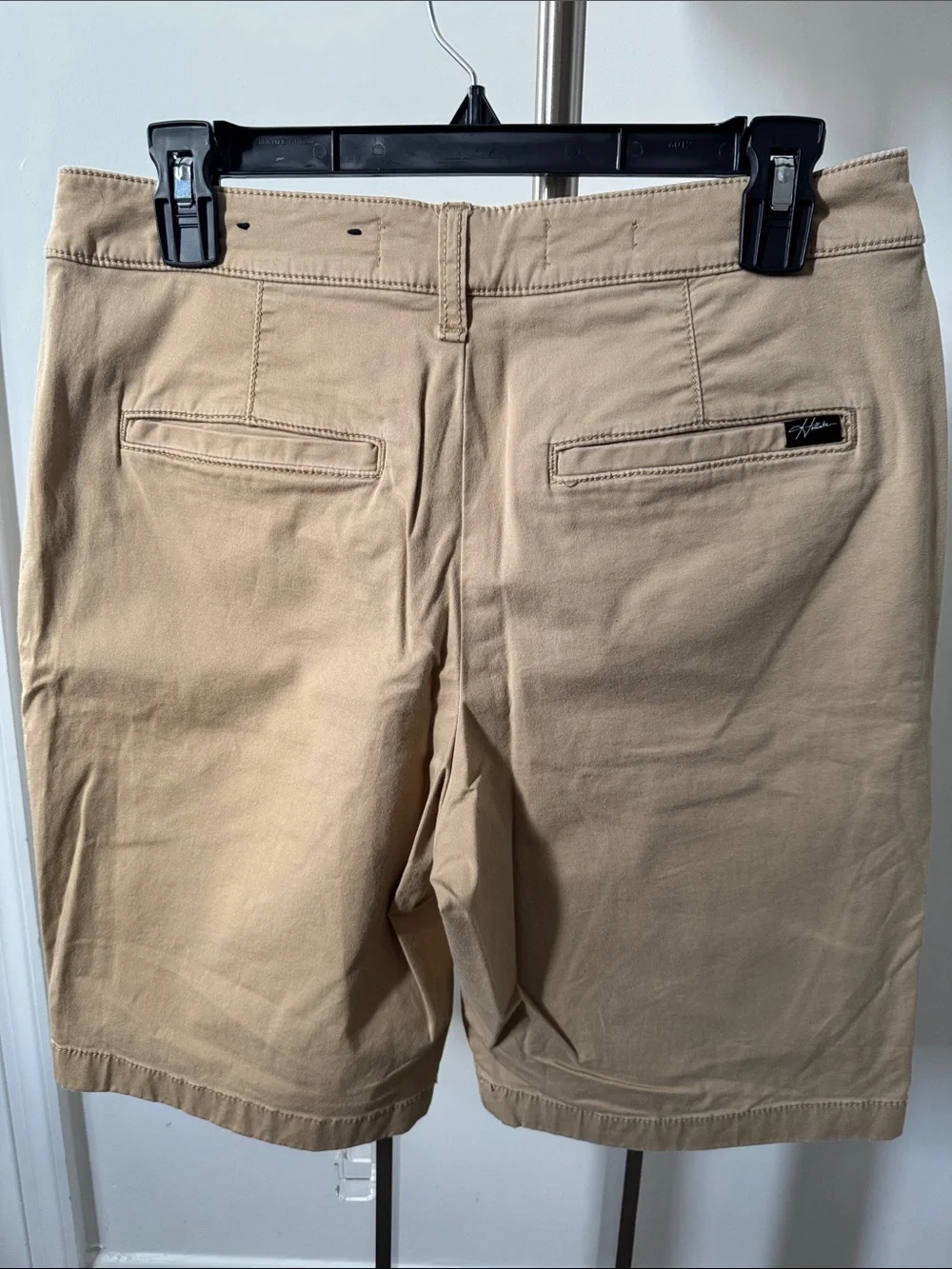 Hollister Men's Khaki Flat-Front Shorts
